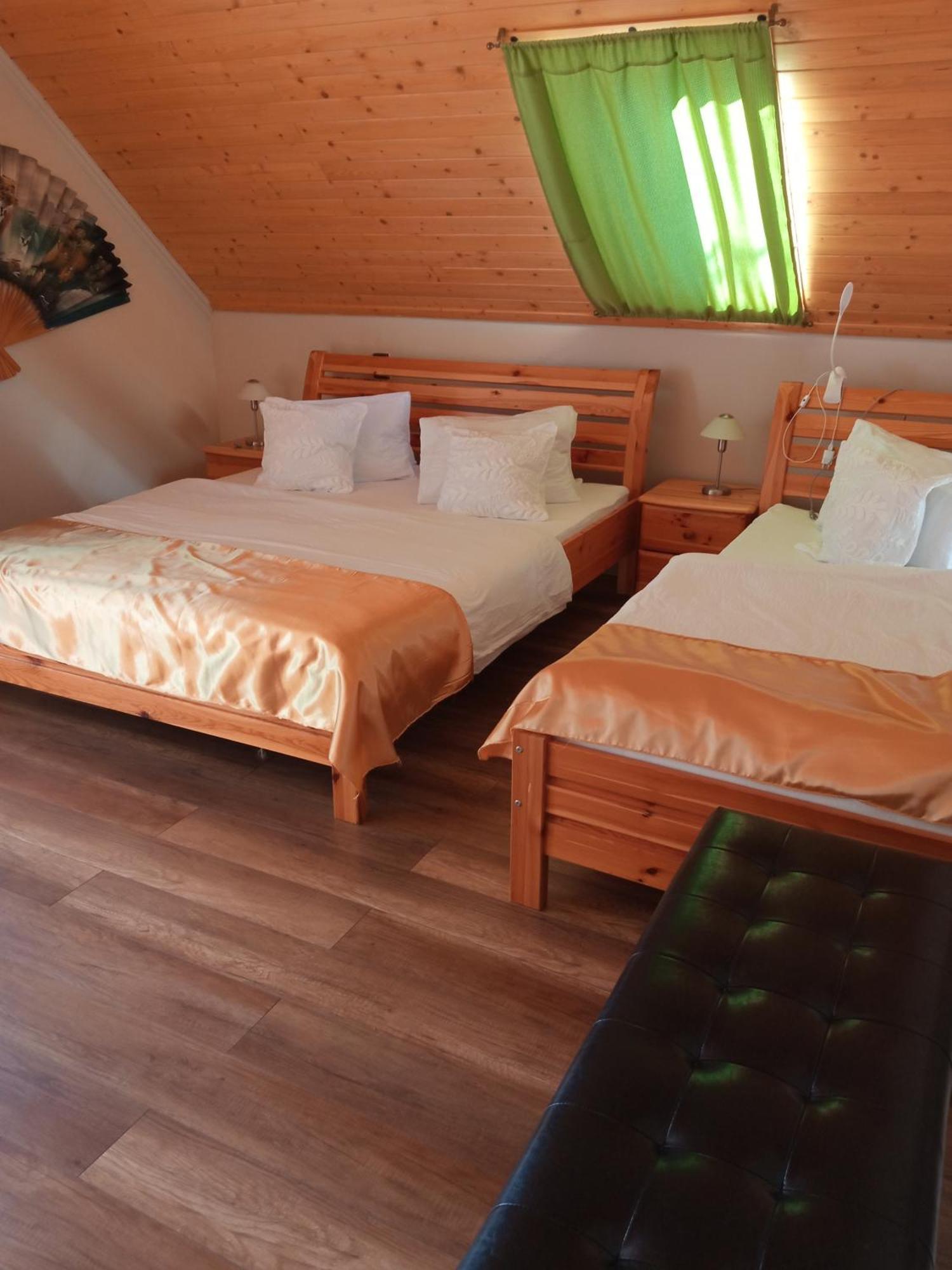 Vakacio Apartman Balatonalmadi Luaran gambar