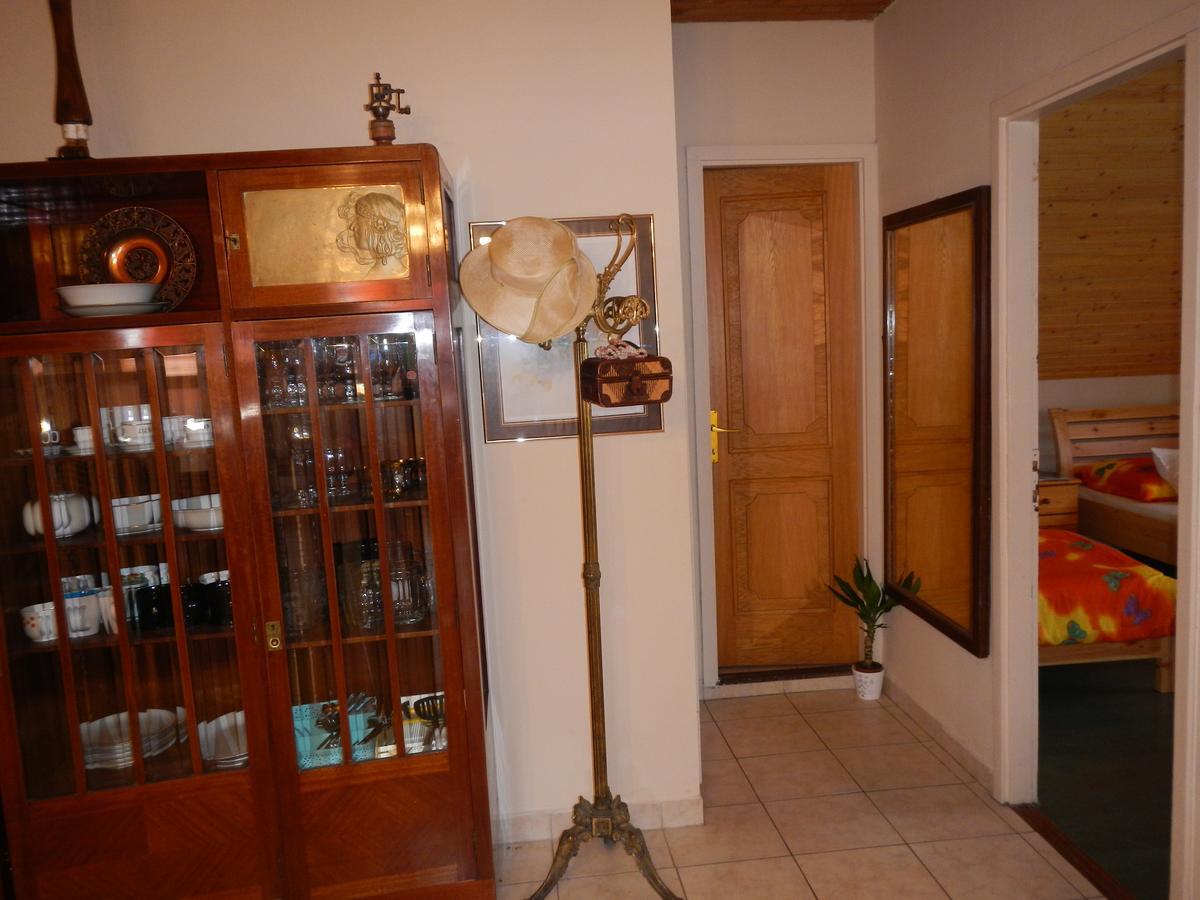 Vakacio Apartman Balatonalmadi Luaran gambar