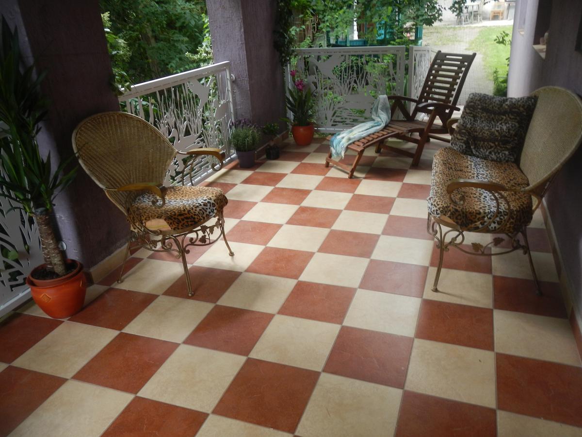 Vakacio Apartman Balatonalmadi Luaran gambar