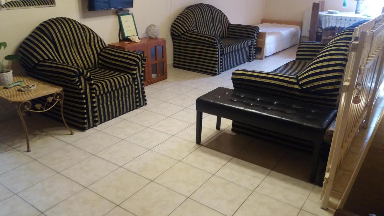 Vakacio Apartman Balatonalmadi Luaran gambar