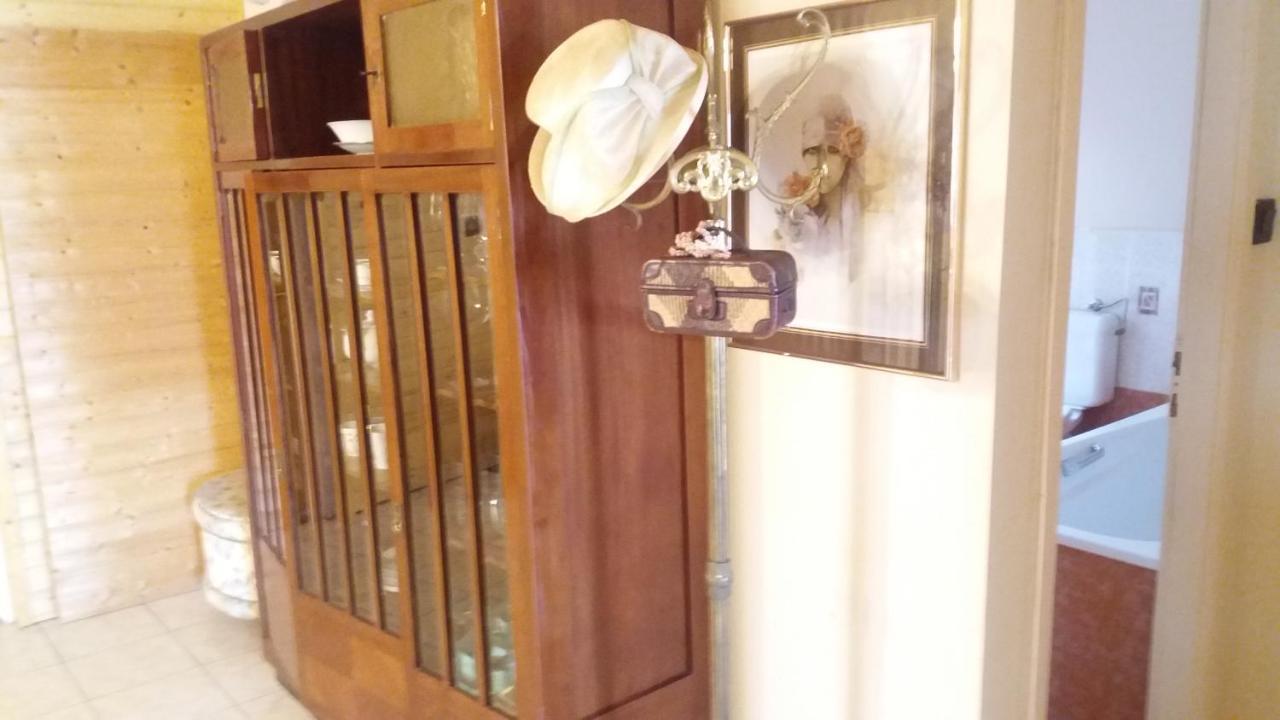Vakacio Apartman Balatonalmadi Luaran gambar